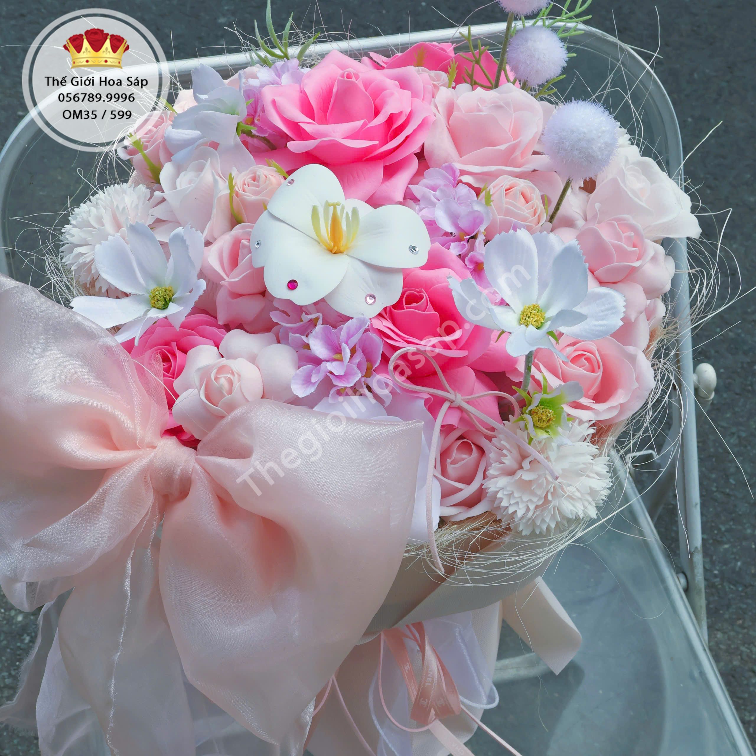 Bó Hoa Hồng Style Garden Mộng Mơ – Bó Hoa Sáp Đẹp, Ngọt Ngào Và Lãng Mạn- hoa sáp thơm 5 Bó Hoa Hồng Style Garden Mộng Mơ – Bó Hoa Sáp Đẹp, Ngọt Ngào Và Lãng Mạn- hoa sáp thơm 4